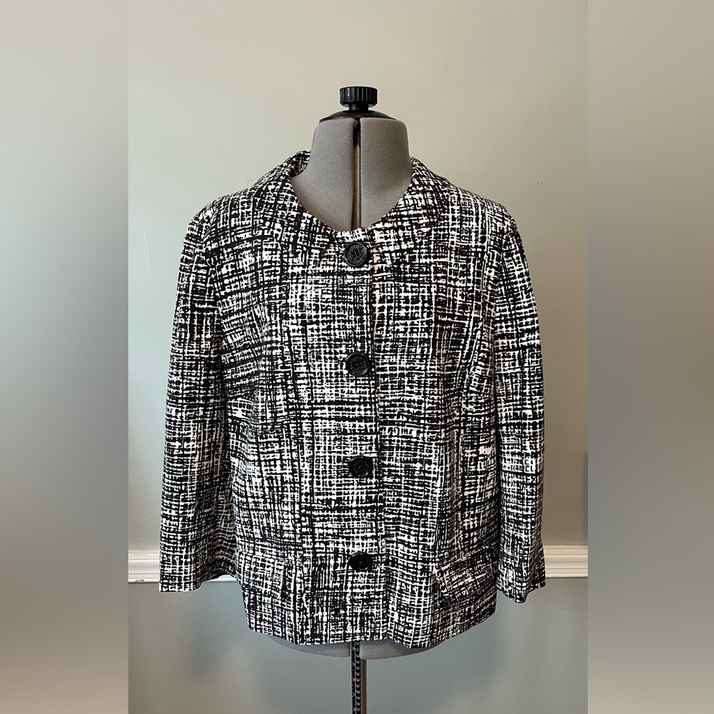 Kate Spade Black and White Button Front Jacket Size 10